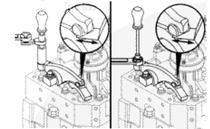 缸蓋保護罩拆卸-康明斯柴油發(fā)電機組.png