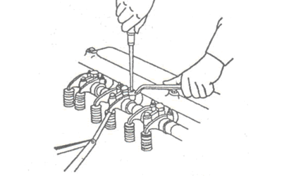 氣門(mén)間隙的檢查方法-柴油發(fā)電機組.png